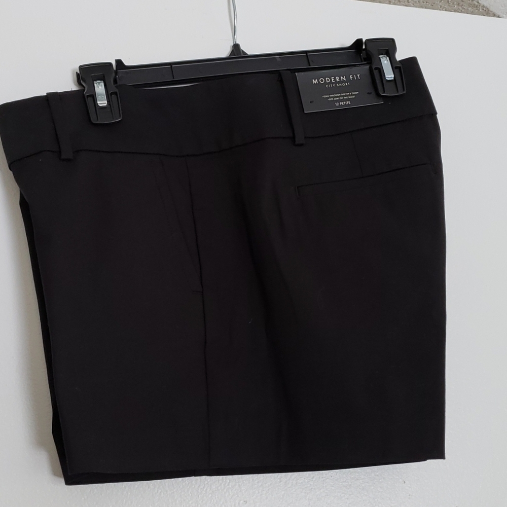 NWT Ann Taylor Black Shorts